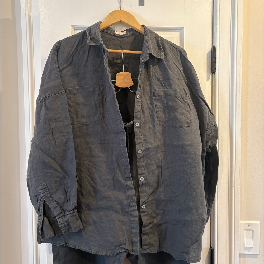 Bed Thread Linen Pajamas - Picture 2 of 5